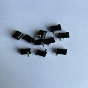 10Pcs PCB 마운트 5.5x2.1mm DC005 암 전원 잭 플러그 소켓 커넥터 검정색