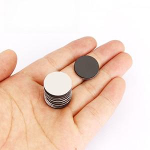 원형 뒷면 접착성 연자성 시트 고무 연자성 패치 강력한 자체 접착성