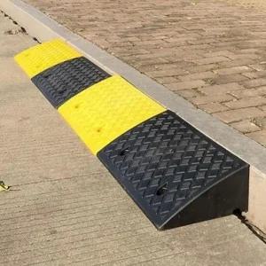 차량진입판 계단 문턱 경사판 블랙 경사로 주차턱 발판