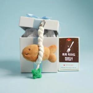 /알럽하우스 [+수능초콜릿] 액막이 명태 인형 키링 행운 문종 선물