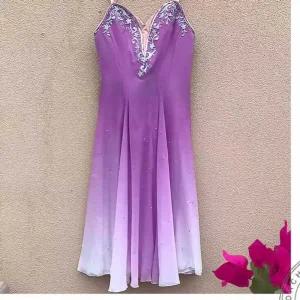 피겨 스케이팅 드레스 스커트 퍼플 대회복 긴팔 댄스