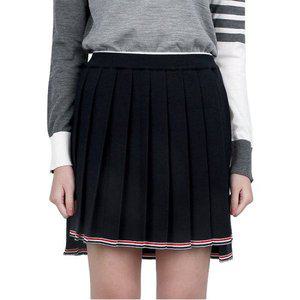 [톰브라운]티핑 플리츠 스커트 FKK116A Y1002 415