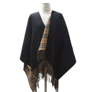 버버리 체크 울 리버시블 케이프 블랙 8077897