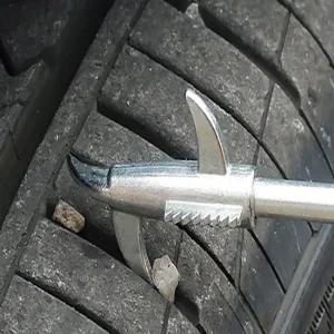 에이치플러스몰 타이어 홈 돌제거기 펑크방지 틈새청소 세차용품 타이어돌제거기