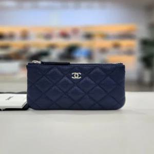 샤넬 클래식 캐비어 미니 파우치 클러치백 24번대 A82365