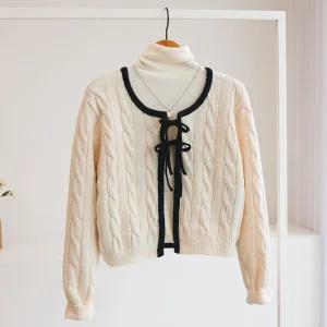 [잇수다] 렌비블 리본 스트랩 꽈배기 라운드 오픈 울 니트 가디건