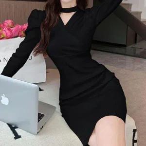 [하프클럽/]미니 검정색 원피스 봄 가을 모임룩 하객 패션 니트 홀터넥 뽕