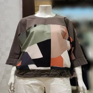 [벨라디터치] V1D3BL25 가오리핏 가을 블라우스