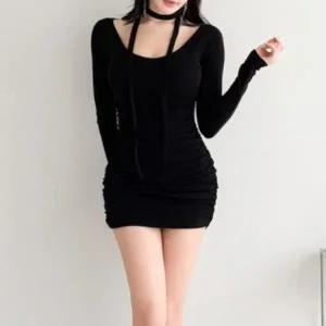 [다잇템] 여성 잔주름 색상 쁘띠 넥라인 민무늬 볼드숄더 원피스_23626290_588872