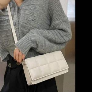 카세트백 퀼팅 데일리 클러치 크로스백 클래식 미니백