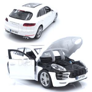 데코앤 1:24 포르쉐 마칸 화이트 미니카 다이캐스트