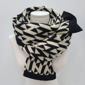 [애슬릿] N 뜨개 니트 숄 케이프 망토 방한 겨울머플러