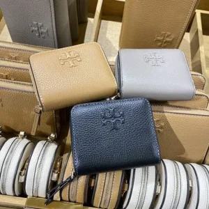 토리버치 페블 레더 테아 바이폴드 짚 월렛 반지갑 146463