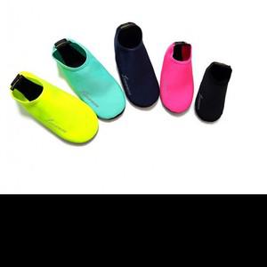 패밀리 컬러풀 아쿠아 스킨 슈즈 물놀이 수영장 미끄럼방지 신발 덧신