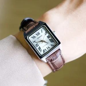 카시오 탱크 빈티지 사각 스퀘어 여성 가죽 손목시계 LTP-V007L-7B2