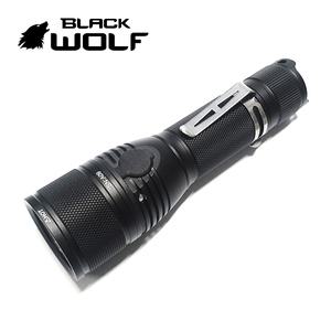 블랙울프 A30R 랜턴 2000루멘 21700배터리 자체충전 기능 C타입 충전