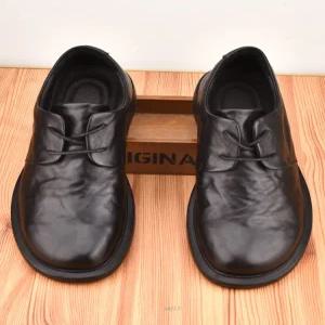 소가죽 남성정장구두 편안한 착용감 스타일 남자수제화 핸드메이드 신사구두 캐주얼한 일상용 사계절 활용가능 금강제화구두 디자인