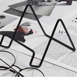 액자받침대 트렌접시 사진 거치대 전시다이 소형 블랙