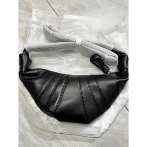 블랙 바게트백 소프트 가죽 만두가방 레트로 크루아상