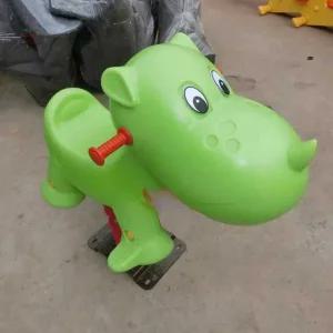 놀이터 흔들놀이기구 흔들말 스프링 시소 놀이기구