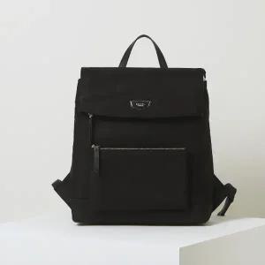 [헤지스](대구신세계)블랙 로고 가죽배색 나일론 백팩 HIBA5E306BK