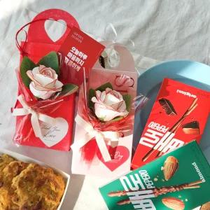 따뜻한 고백의 순간 러브 피스 플라워 + 빼빼로1개입