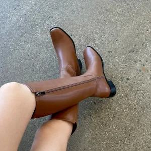 [롯데백화점]소보 네이르 소가죽 베이직 롱부츠 4cm