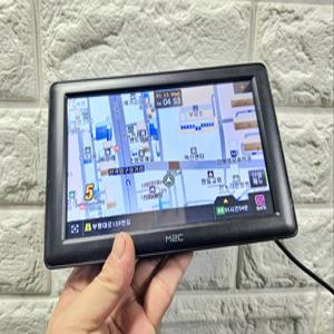 중고 아트뷰 M2C-W700G 지니맵 2D 8GB 7인치 내비게이션
