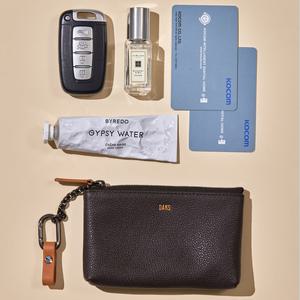 [닥스](강남점)DBHO5E836W3 [25SS][내부 카드칸 2칸][탈부착 키링고리] SOFT TWOTONE 멀티지퍼홀더