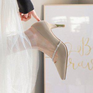 [바닐라슈] 칼리온 사선큐빅 메탈포인트 하이힐 펌프스(8cm)