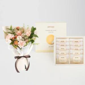 세레니테 꽃다발 + 아티제 우유크림 랑그드샤 꽃배달 꽃배송