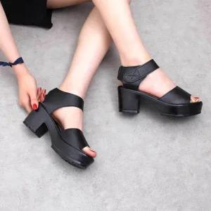 인기상품 뮬스니커즈 여자 샌들 데일리 스트랩 통굽 오피스 코디 정장룩 [WFJHMWJ_251110]