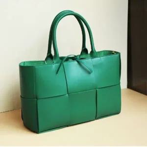 토트백 빅 가죽 위빙 포인트 스퀘어 가방 그린