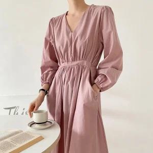 아밀라 여성 V넥 봄 간절기 모임룩 셔링 플레어 롱 긴팔 원피스 ARA-WDR-3029-핑