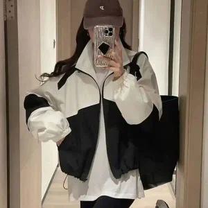 [하프클럽/]얇은 간절기 기장 바람막이 여성 배색 점퍼 잠바 크롭