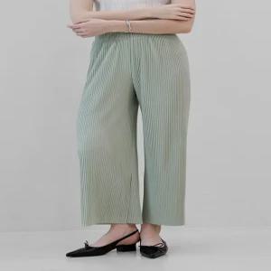 플로우 라인 와이드 플리츠 팬츠YJ06WQPSL01MT1
