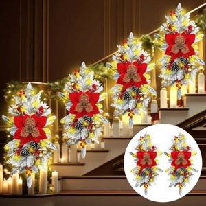 Daifunli 2팩 크리스마스 인공 장식 61cm(24인치) 프리라이트 플록 문 계단 장식, 눈물 방울 무선 LED 조명 포함, 실내 실외용(포인세티아, 레드 및 골드)