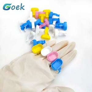 20피스 치과 혼합 그릇 손가락 미니 소형 크기 1.4x2.3cm 플라스틱 무작위 색상 보관 용품 실험실 도구