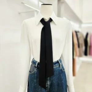 잇미샤 타이 배색 블라우스 ITPAYBL730