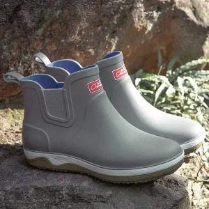 바닷가 여름 캠핑 룩 남자 숏 레인 부츠 패션 숏 장화