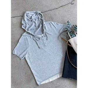 [하프클럽/샵앤]여성 반단추 레이어드 스타일 반팔 후드 니트티 JR-WKN-4531-그