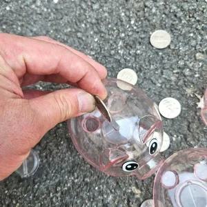 [셀러에이드]돈저축 핑크 돼지 저금통 재정 관리 저축 용돈 아이들 돼지저금통