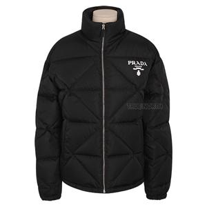 [롯데백화점]프라다 23FW 남성 SGB803 1WQ8 F0002 리나일론 삼각 로고 퀄팅 패딩 점퍼 블랙