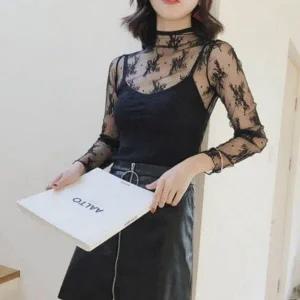 [하프클럽/]여자 꽃무늬 프린트 쉬어소재 룩 상의 벌룬소매 라이트톤 봄블