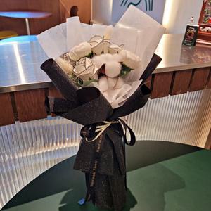 특별한날 졸업식 결혼기념일 화이트데이 이벤트용 선물용꽃다발 샤넬비누장미목화 블랙꽃다발