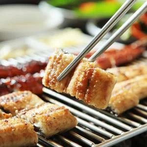 [롯데백화점]친환경팔도 통영 자연산 바다장어(대) 1kg(손질 후 700g 내외) + 소스 2종