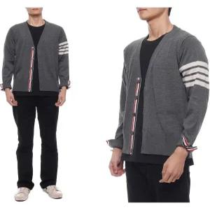 [톰브라운]남성 사선 스트라이프 울 가디건 (MKC002A Y1014 038 24F)