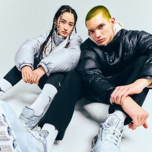 미즈노 덕다운 슈퍼에어 숏패딩 32YE165509