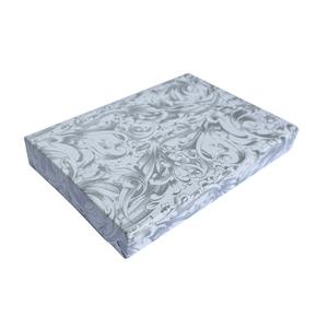 선물포장 도화지 재질의 박스에 담아 포장지로 포장