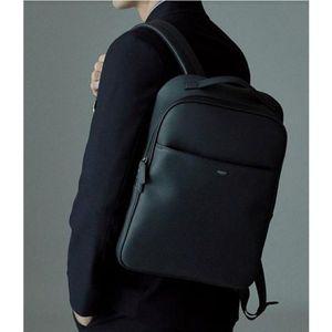 [갤러리아] [헤지스ACC] HJBA5E832 블랙 가죽 클래식 백팩